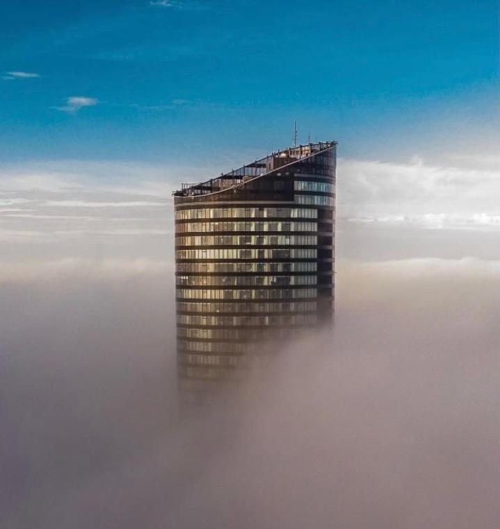 30Th+ Floor Apartments In Sky Tower Wroclaw Bagian luar foto